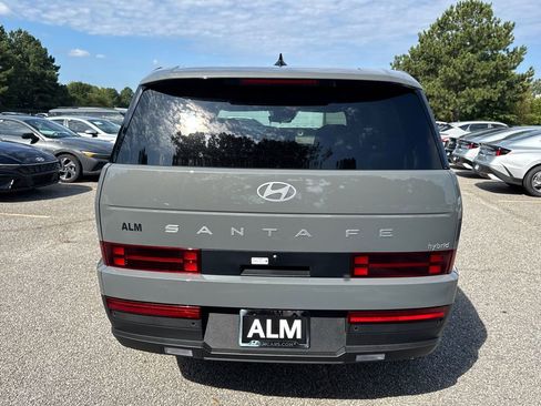 New 2026 Hyundai Santa Fe SE image 4
