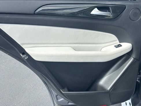 Used 2017 Mercedes-Benz GLE 350 image 13