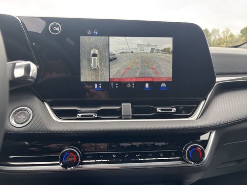 New 2026 Chevrolet Equinox LT FWD image 16