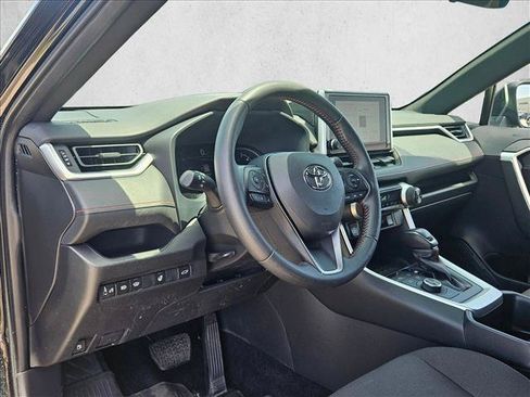 Used 2023 Toyota RAV4 SE w/ Weather & Moonroof Package AWD/4WD image 10