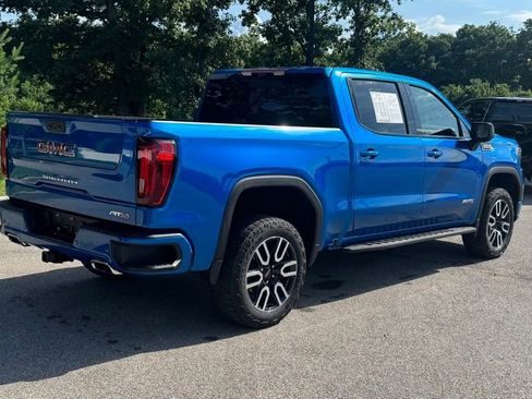 Used 2022 GMC Sierra 1500 AT4 w/ AT4 Premium Package AWD/4WD image 3