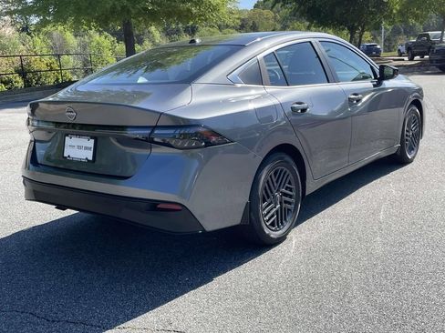 New 2026 Nissan Sentra SV w/ SV Convenience Package FWD image 6