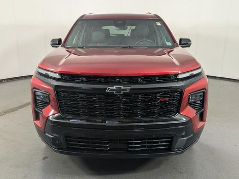 Used 2024 Chevrolet Traverse RS AWD/4WD image 3