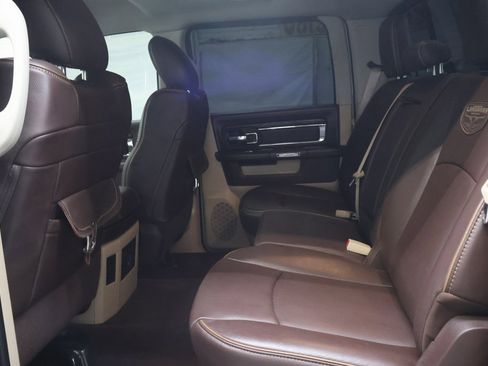 Used 2018 RAM 1500 Laramie Longhorn image 15