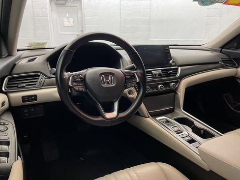 Used 2022 Honda Accord EX-L image 11
