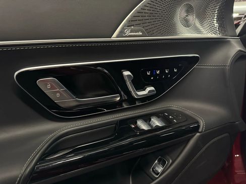 Used 2022 Mercedes-Benz SL 63 AMG 4MATIC image 22