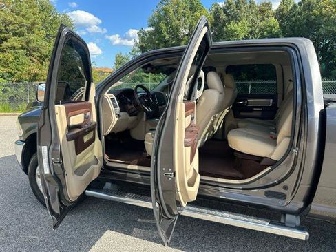 Used 2015 RAM 2500 Laramie w/ Convenience Group image 33