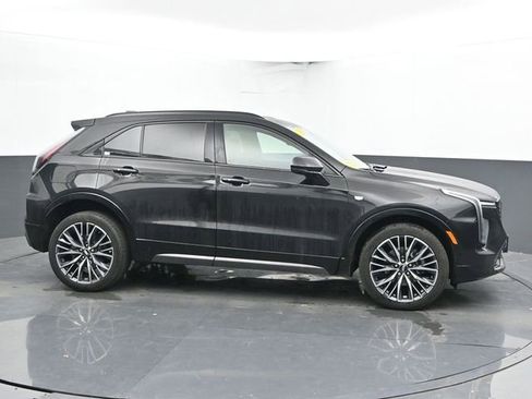 Used 2024 Cadillac XT4 Sport image 12
