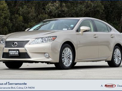 Used 2013 Lexus ES 350 w/ Premium Pkg