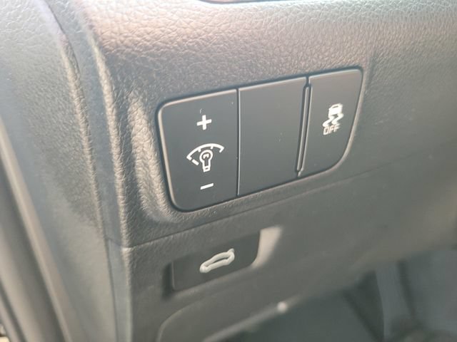 Used 2025 Kia K5 LXS FWD image 17