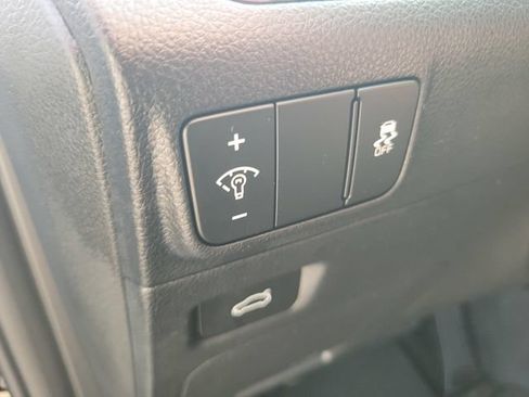 Used 2025 Kia K5 LXS FWD image 17