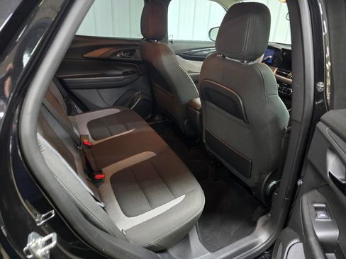 Used 2025 Chevrolet TrailBlazer LT w/ Driver Confidence Package AWD/4WD image 22