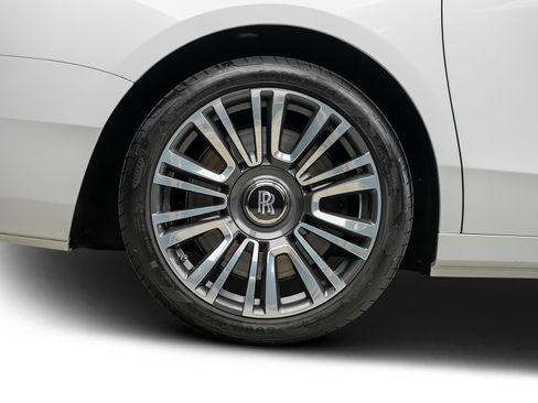 Used 2022 Rolls-Royce Ghost AWD/4WD image 28