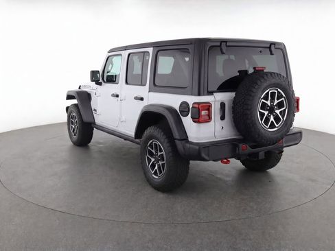 Used 2025 Jeep Wrangler Unlimited Rubicon AWD/4WD image 3