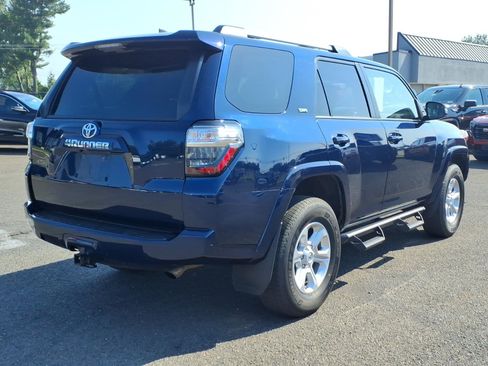 Used 2024 Toyota 4Runner SR5 Premium w/ Moonroof Package AWD/4WD image 3