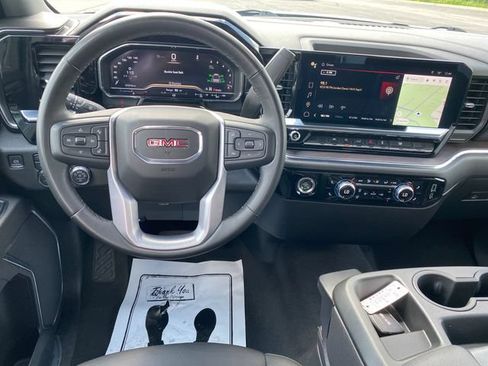 Used 2024 GMC Sierra 1500 SLT AWD/4WD image 7