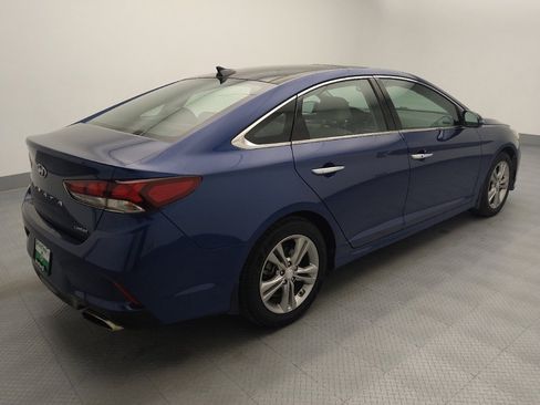 Used 2018 Hyundai Sonata Limited w/ Ultimate Package 07 FWD image 9