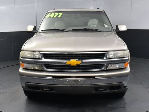 Used 2000 Chevrolet Suburban LT w/ LT Preferred Equipment Group AWD/4WD image 4
