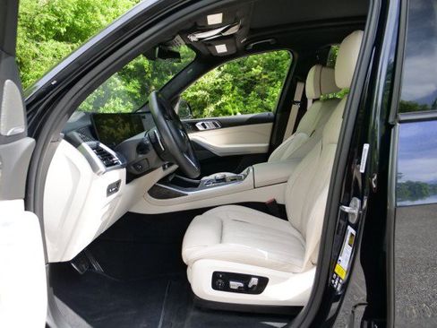 Used 2024 BMW X7 M60i w/ Executive Package AWD/4WD image 34