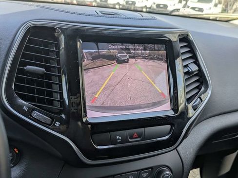 Used 2020 Jeep Cherokee Limited image 20