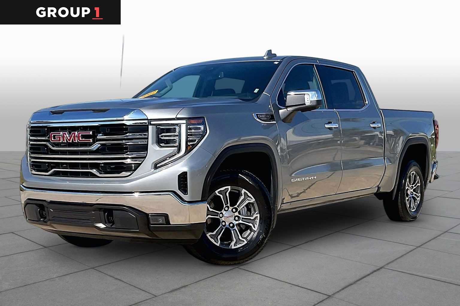 Used 2026 GMC Sierra 1500 SLT RWD image 1