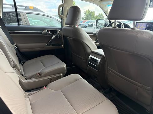 Used 2023 Lexus GX 460 Premium AWD/4WD image 6