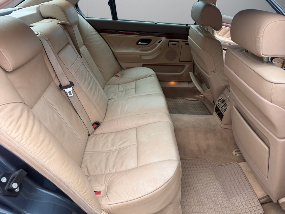 Used 2001 BMW 740iL RWD image 16