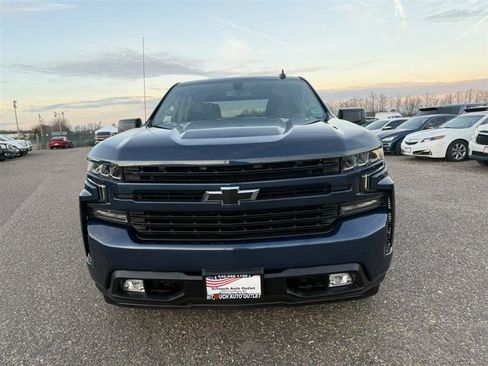 Used 2021 Chevrolet Silverado 1500 RST image 2