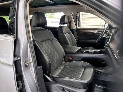 Used 2024 Volkswagen Atlas SEL Premium R-Line AWD/4WD image 33