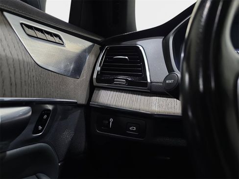 Used 2021 Volvo XC90 T6 Inscription w/ Advanced Package image 29