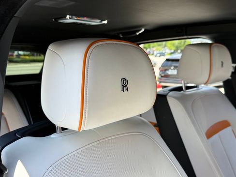 Used 2022 Rolls-Royce Cullinan Black Badge AWD/4WD image 27