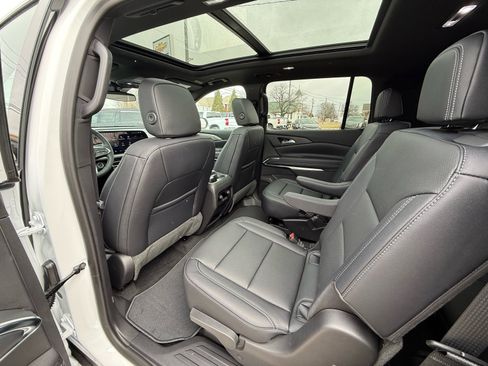 New 2026 Chevrolet Traverse LT image 18