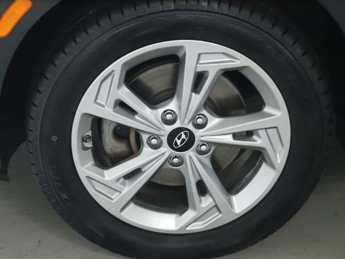 Used 2023 Hyundai Kona SEL image 37