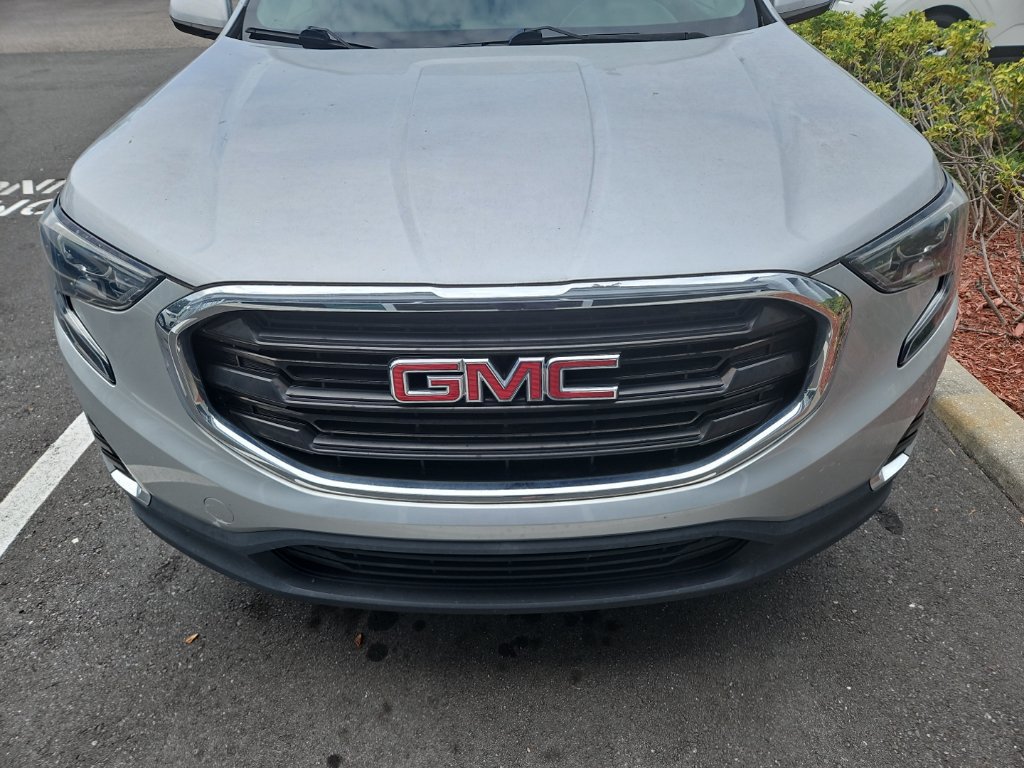 Used 2018 GMC Terrain SLE w/ Driver Convenience Package FWD image 3