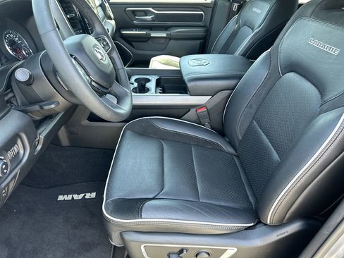 Used 2025 RAM 1500 Laramie w/ Sport Appearance Package AWD/4WD image 14