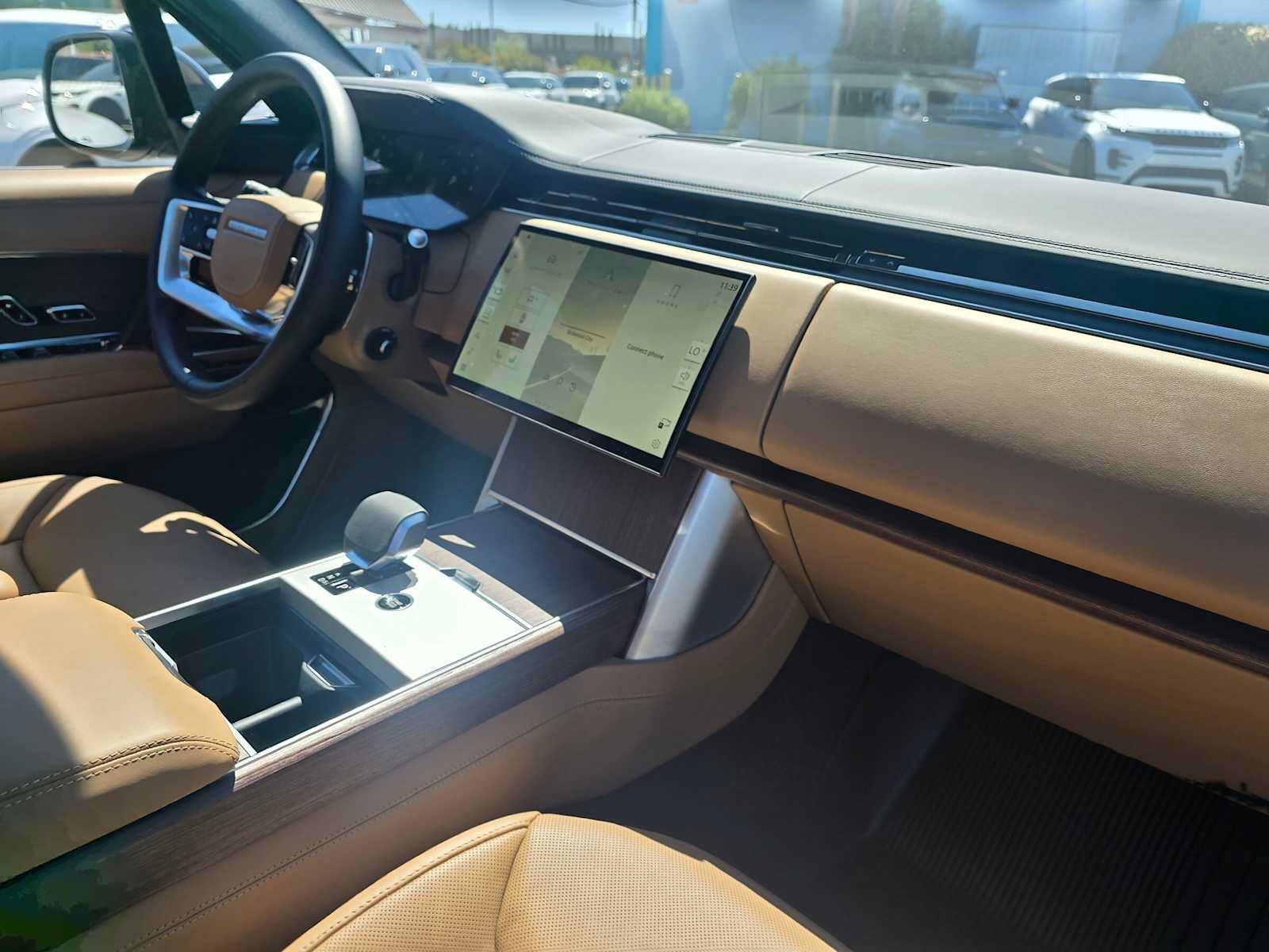New 2026 Land Rover Range Rover SE AWD/4WD image 11
