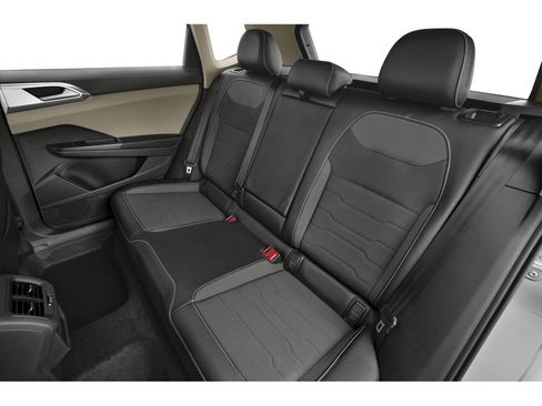 Used 2025 Volkswagen Taos SE AWD/4WD image 8