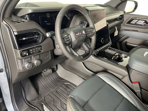 Certified 2026 GMC Yukon XL AT4 w/ AT4 Premium Package AWD/4WD image 3