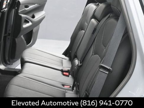 Certified 2026 INFINITI QX60 Luxe w/ Family Package AWD/4WD image 22