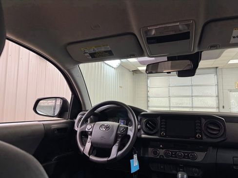 Used 2021 Toyota Tacoma SR AWD/4WD image 19