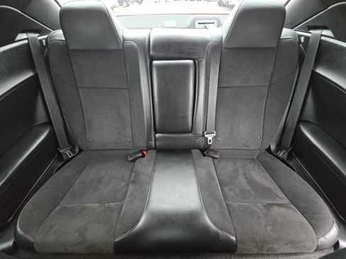 Used 2015 Dodge Challenger R/T w/ Quick Order Package 28D R/T image 16