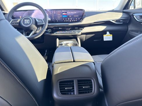 New 2026 Buick Envision Preferred image 15