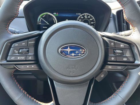 New 2026 Subaru Crosstrek 2.5i Limited w/ Crosstrek Mirror Package image 8