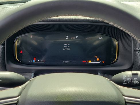 Used 2023 Jeep Wagoneer Series III w/ Premium Group I image 24