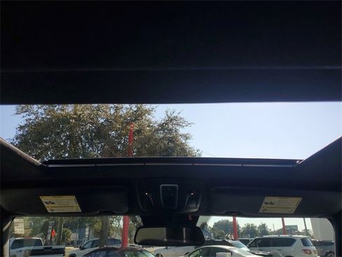 Used 2013 Mercedes-Benz G 63 AMG 4MATIC image 17