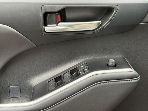 New 2026 Toyota Highlander XLE AWD/4WD image 23