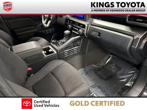Certified 2025 Toyota 4Runner SR5 AWD/4WD image 11