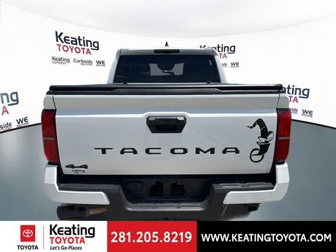 Used 2024 Toyota Tacoma TRD Sport AWD/4WD image 6