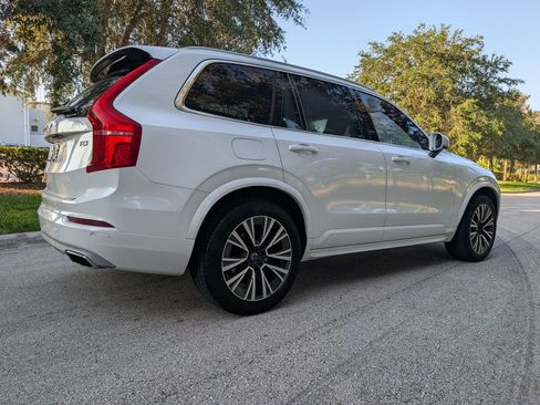 Used 2020 Volvo XC90 T6 Momentum w/ Protection Package Premier AWD/4WD image 9