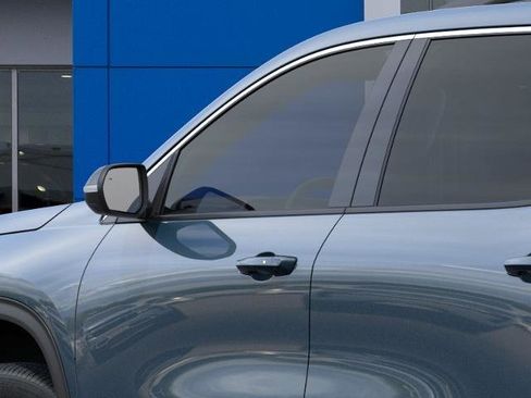 New 2026 Chevrolet Traverse LT w/ Driver Confidence Package image 36